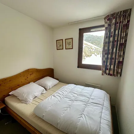 T3 Aux Angles: 6 Pers, Parking, Animaux Admis - Fr-1-758-35 Les Angles (Pyrenees-Orientales)